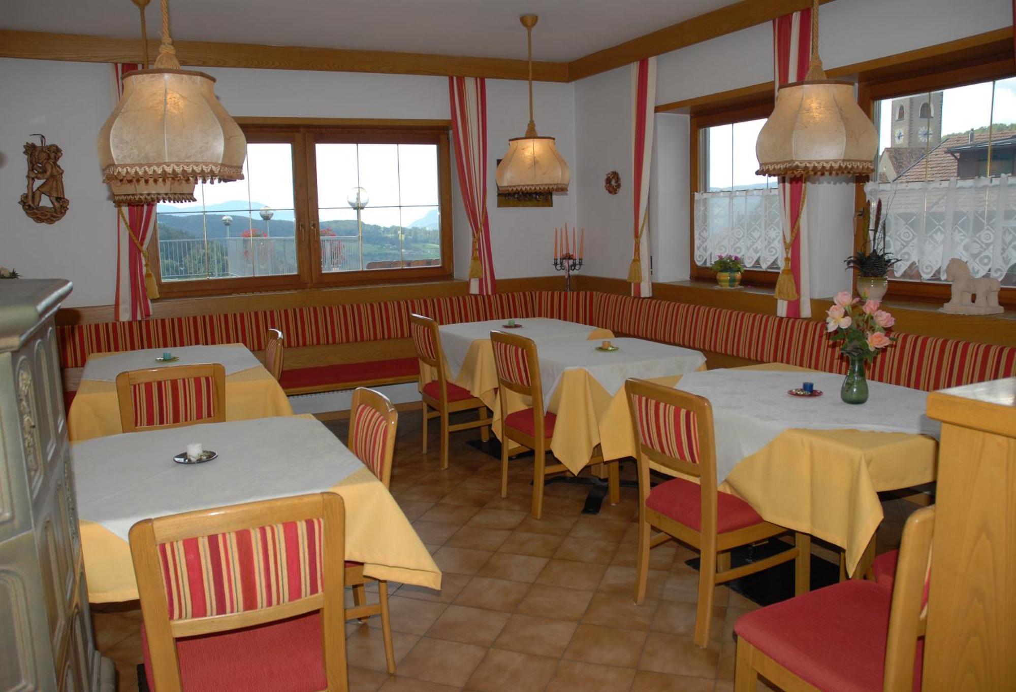 Garni Alpin Hotel Seis am Schlern Buitenkant foto